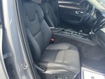 2025 Volvo XC60 B5 AWD Plus