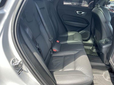 2025 Volvo XC60 B5 AWD Plus