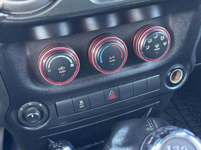2015 Jeep Wrangler Unlimited 4WD 4dr Willys Wheeler