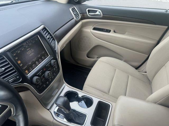 2017 Jeep Grand Cherokee Laredo 4x4