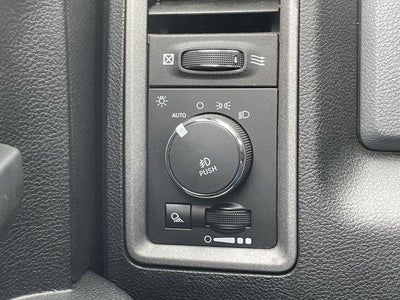 2018 RAM 1500 Express 4x4 Quad Cab 6'4" Box