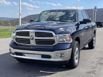 2017 RAM 1500 Big Horn 4x4 Crew Cab 6'4" Box