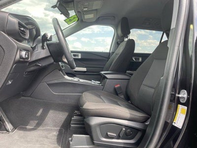 2023 Ford Explorer XLT 4WD