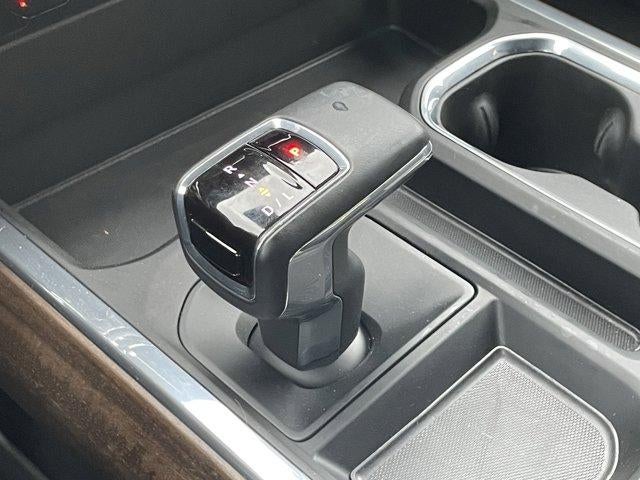 2025 Chevrolet Silverado 1500 Crew Cab Short Box 4-Wheel Drive High Country