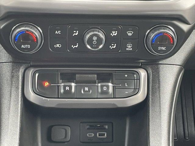 2023 GMC Acadia AWD AT4