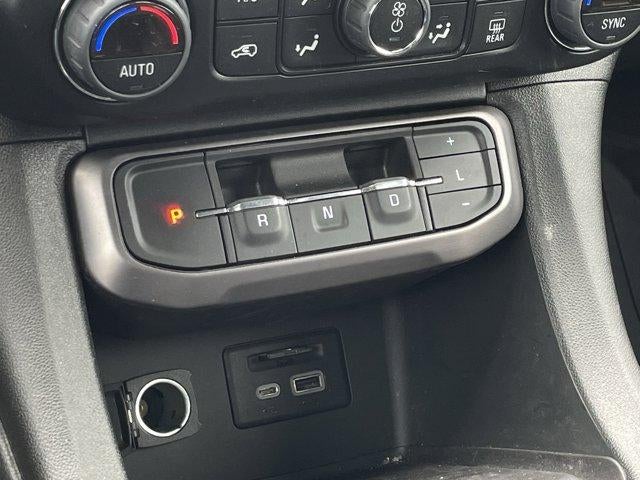 2023 GMC Acadia AWD AT4