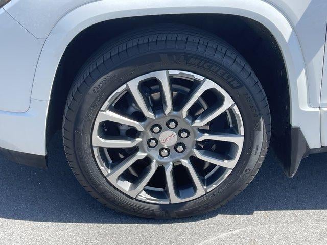 2023 GMC Acadia AWD Denali