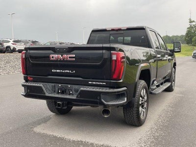 2025 GMC Sierra 2500 HD Crew Cab Standard Box 4-Wheel Drive Denali