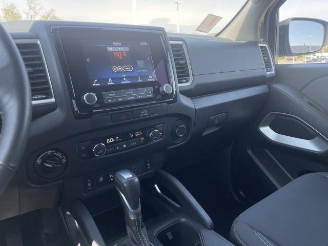 2022 Nissan Frontier Crew Cab 4x4 SV Auto