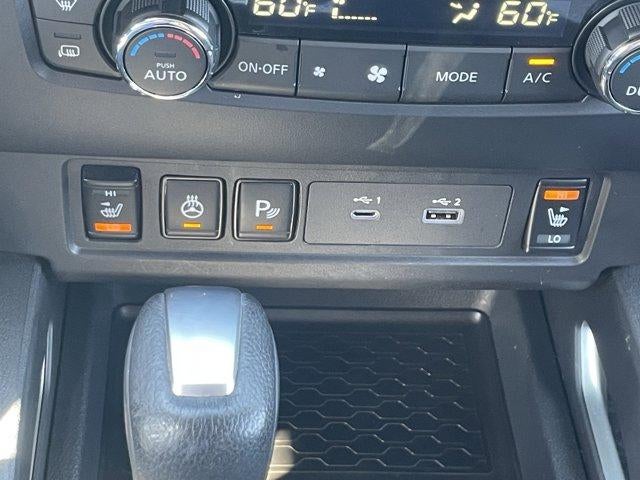 2022 Nissan Frontier Crew Cab 4x4 SV Auto