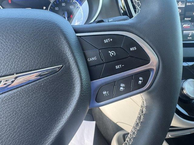 2024 Chrysler Pacifica Touring L FWD