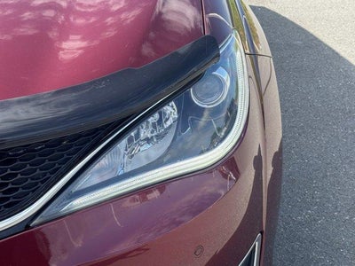 2017 Chrysler Pacifica Limited FWD