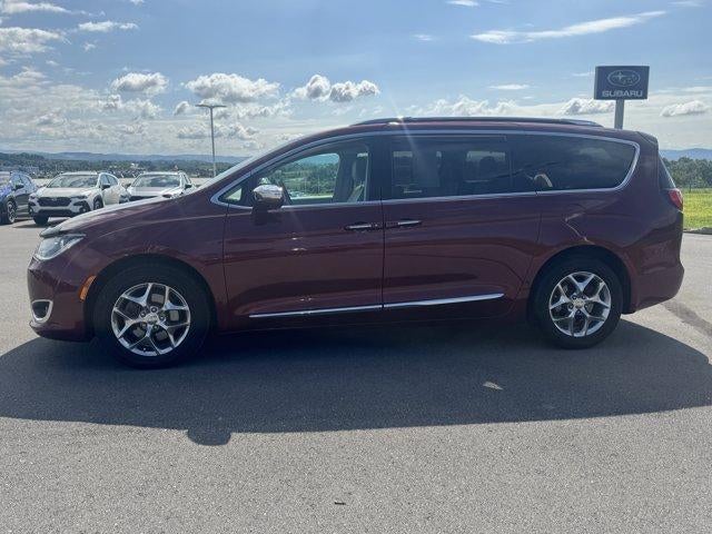 2017 Chrysler Pacifica Limited FWD