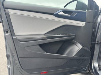 2024 Volkswagen Taos SE 4MOTION