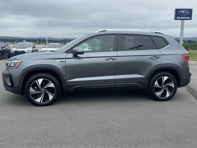 2024 Volkswagen Taos SE 4MOTION