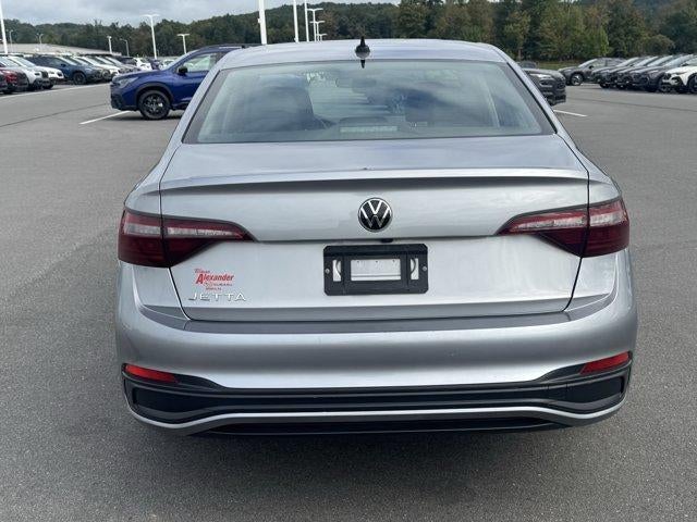 2024 Volkswagen Jetta S Auto