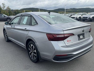 2024 Volkswagen Jetta S Auto