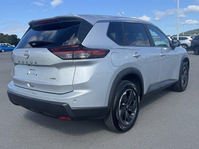 2025 Nissan Rogue AWD SV