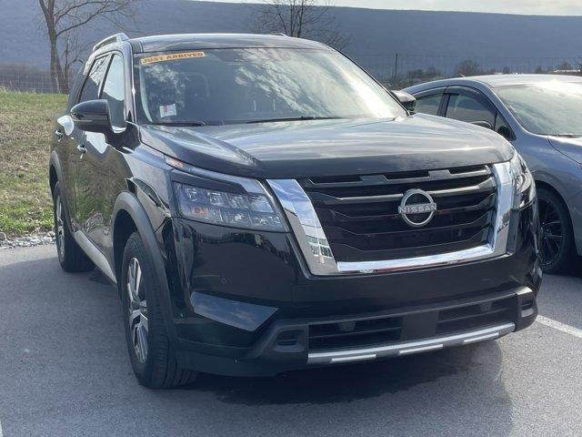 2025 Nissan Pathfinder SL 4WD