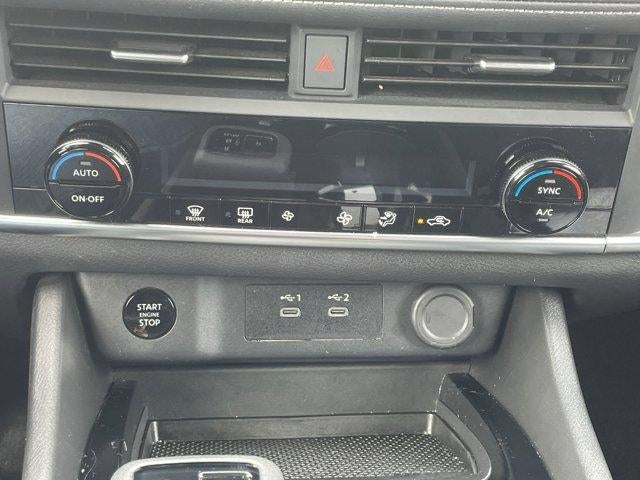 2024 Nissan Rogue AWD SV