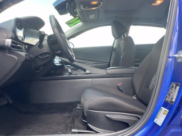2024 Hyundai ELANTRA SEL IVT