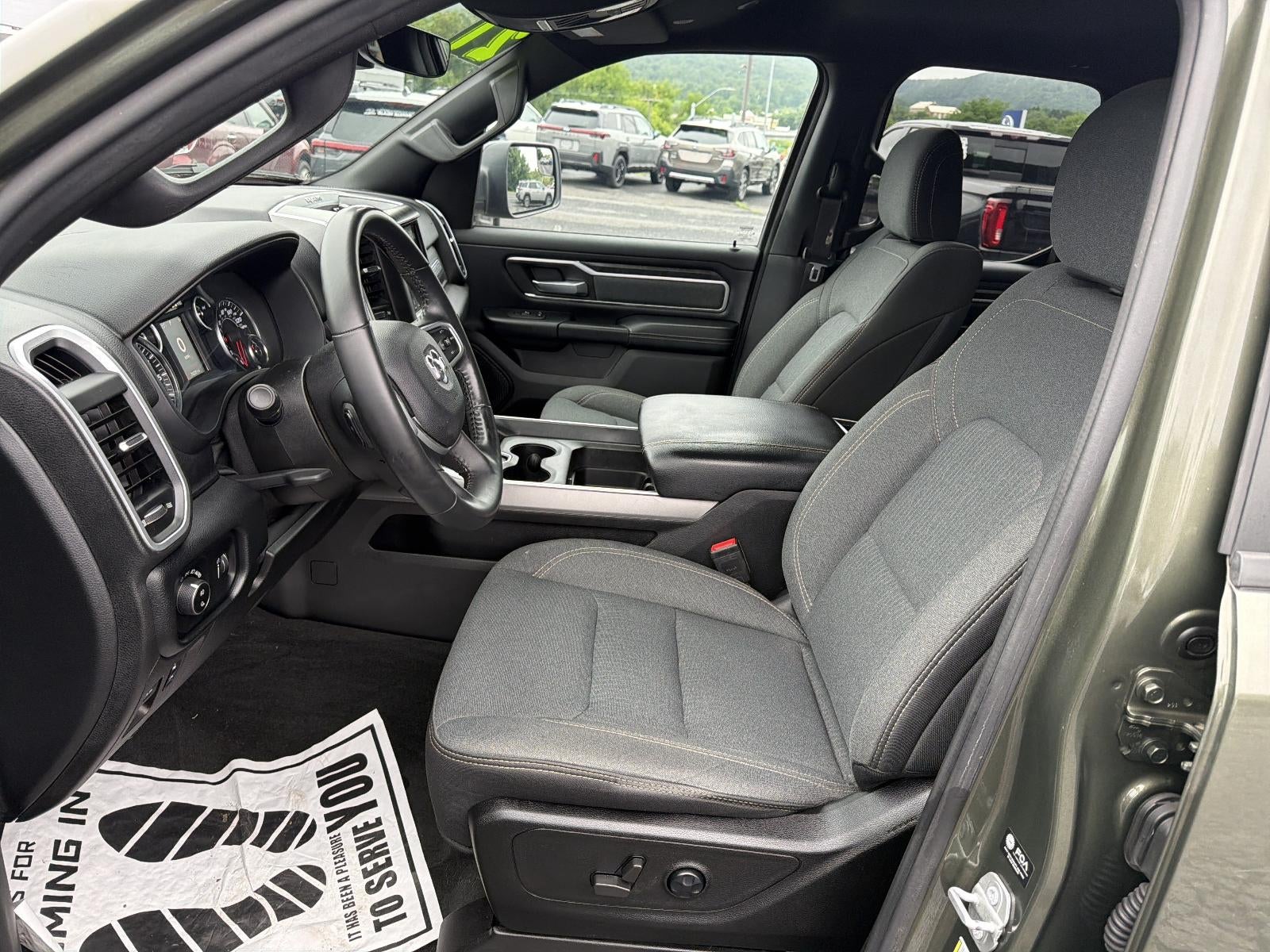 2021 RAM 1500 Big Horn 4x4 Quad Cab 6'4" Box