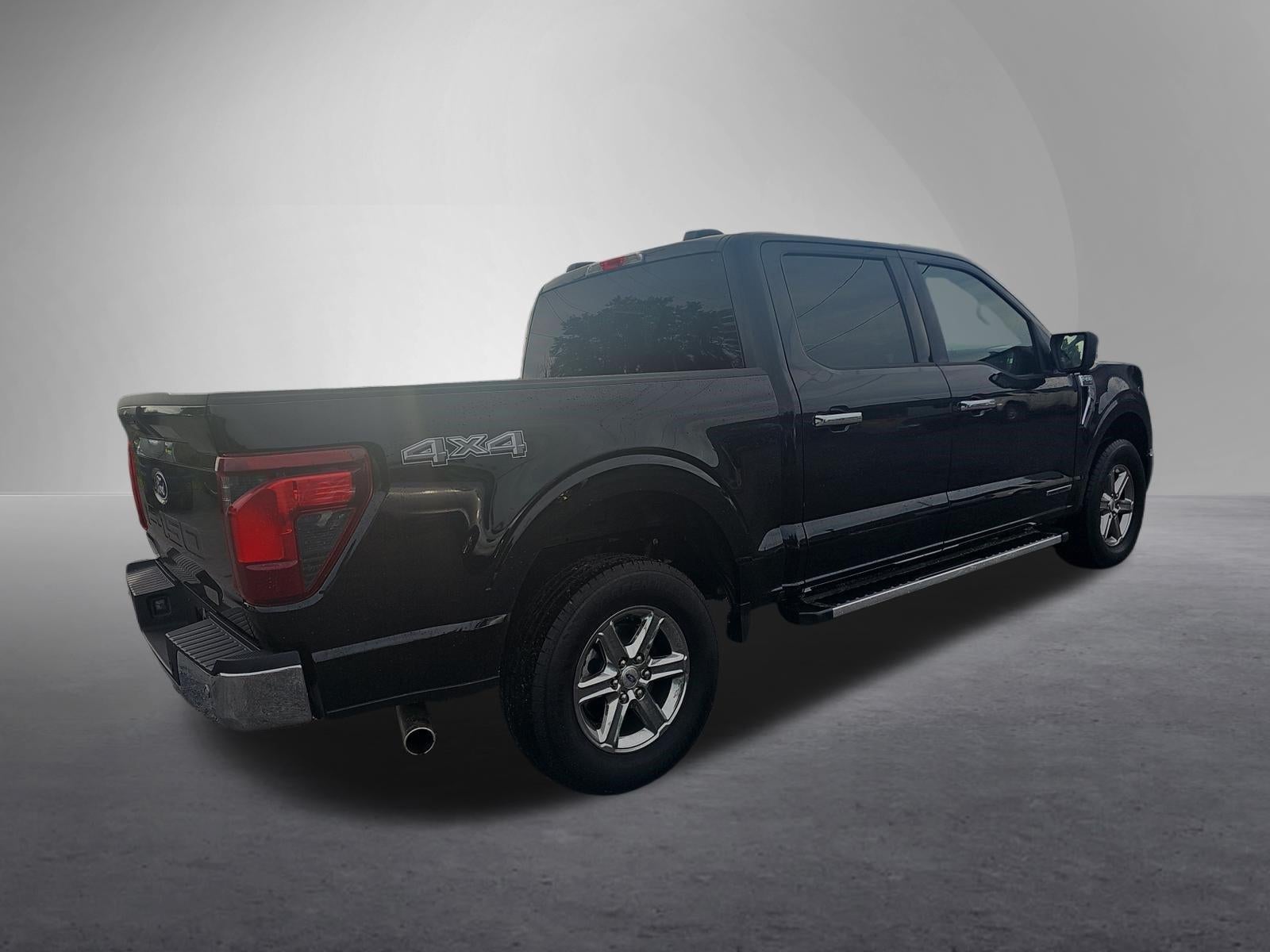 2024 Ford F-150 XLT 4WD SuperCrew 5.5' Box