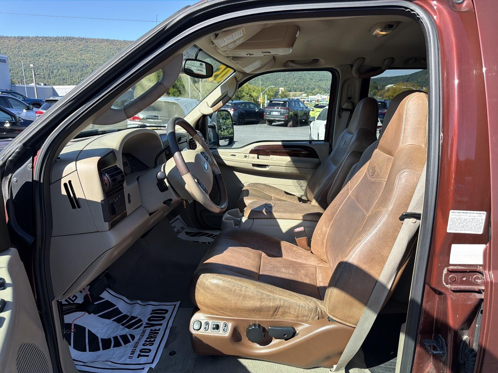 2005 Ford Super Duty F-350 DRW King Ranch