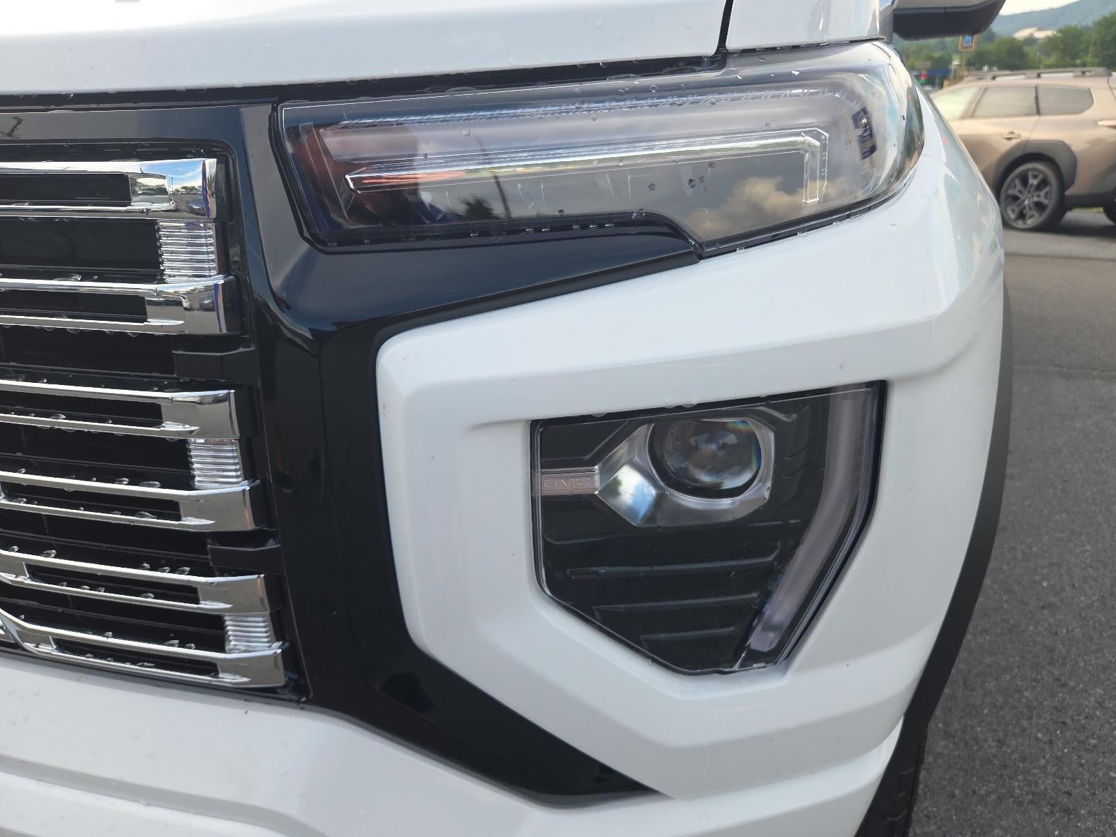 2024 GMC Canyon Crew Cab Short Box 4-Wheel Drive Denali
