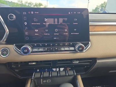 2024 GMC Canyon Crew Cab Short Box 4-Wheel Drive Denali