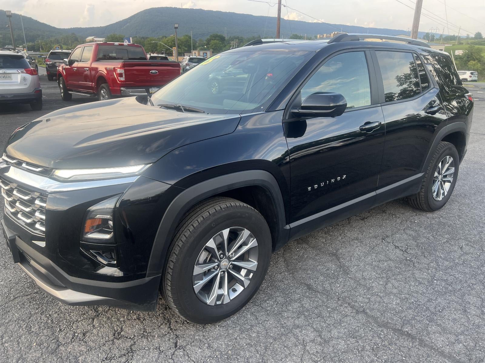 2025 Chevrolet Equinox AWD LT