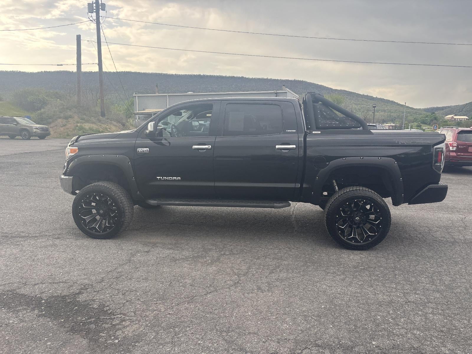 2015 Toyota Tundra 4WD Truck 4WD CrewMax Short Bed 5.7L Limited (Natl)