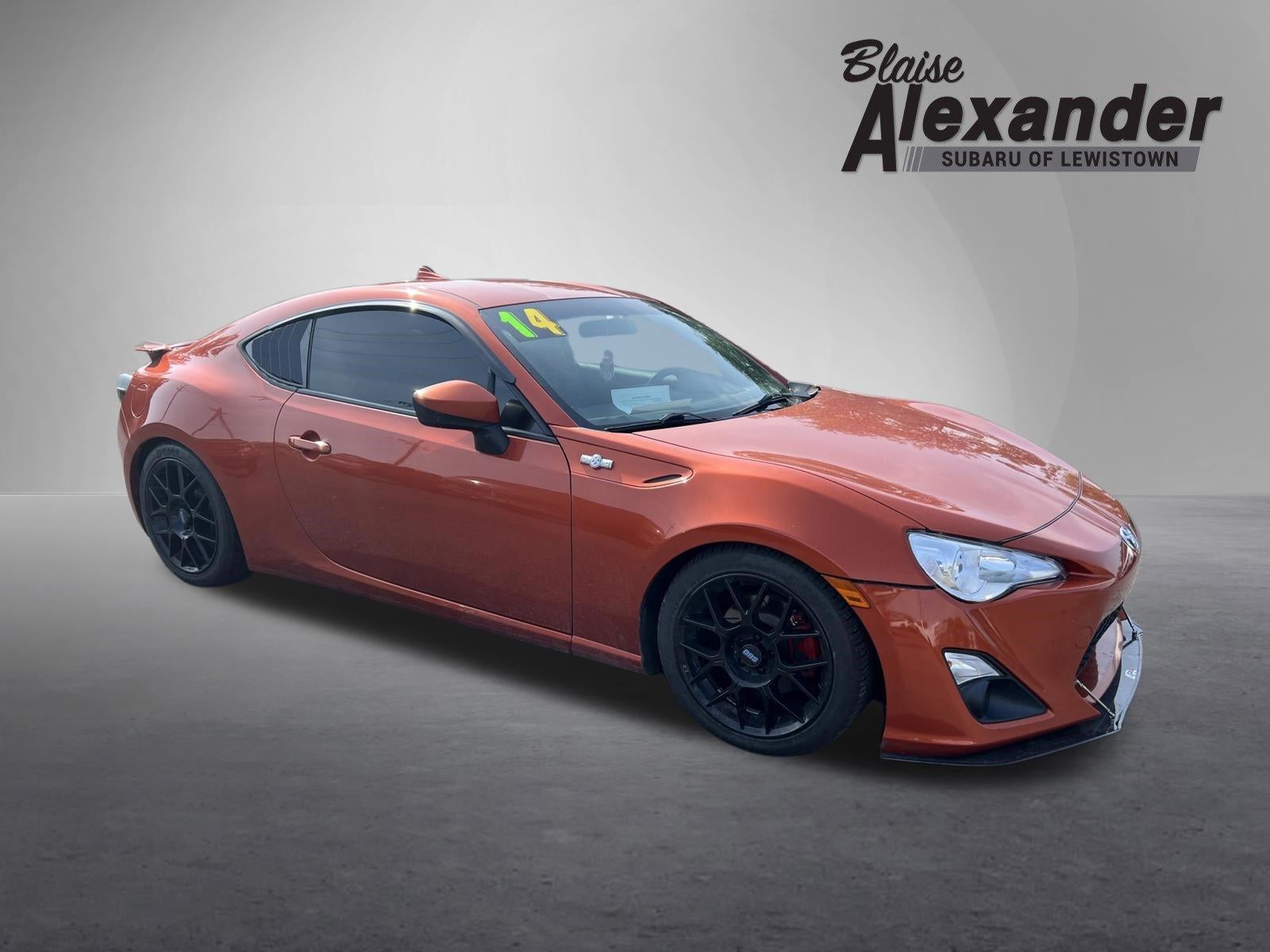 2014 Scion FR-S 2dr Cpe Auto (Natl)