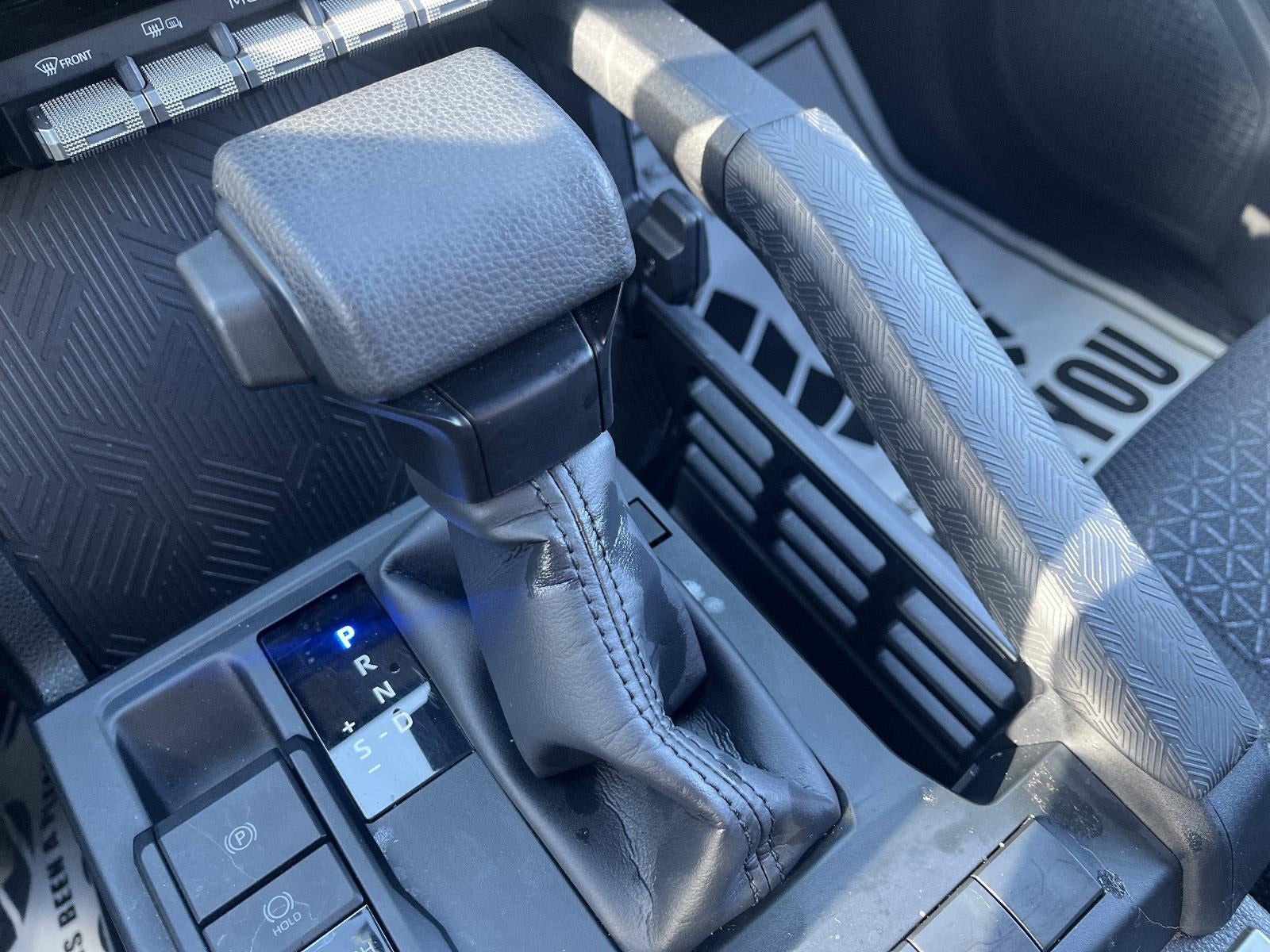 2025 Toyota 4Runner SR5 4WD (GS)