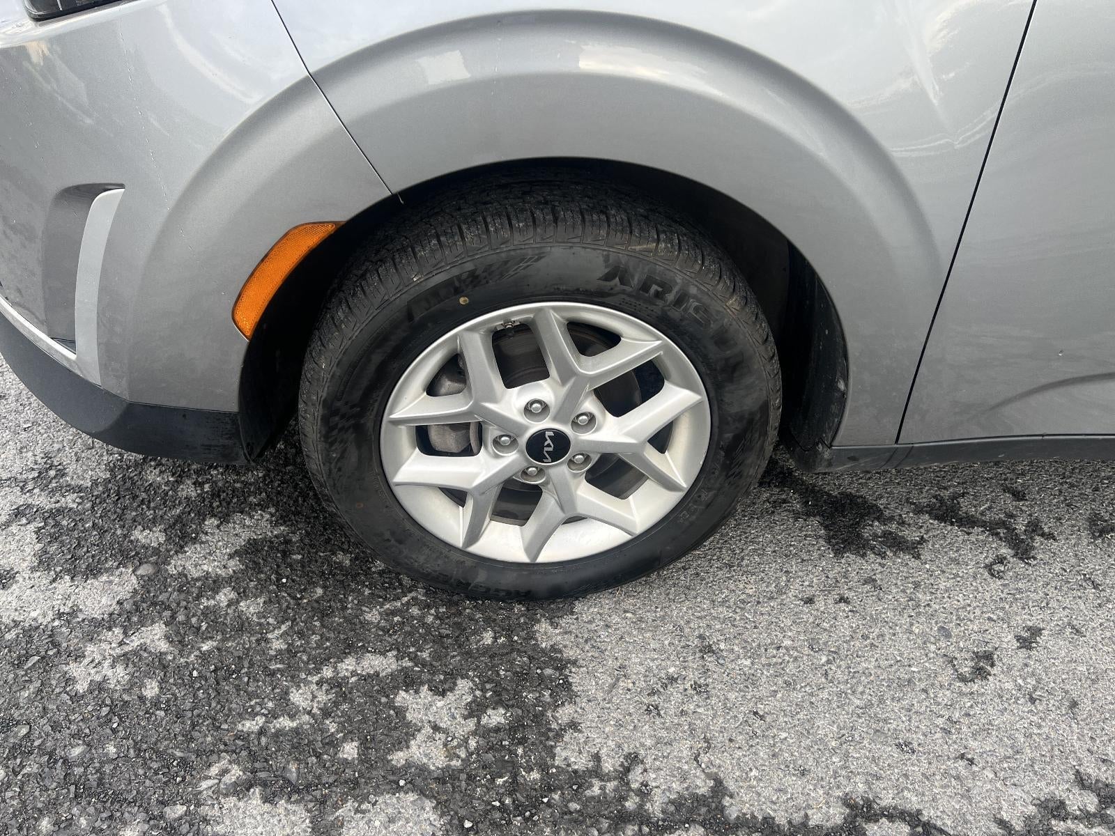 2024 Kia Soul LX IVT
