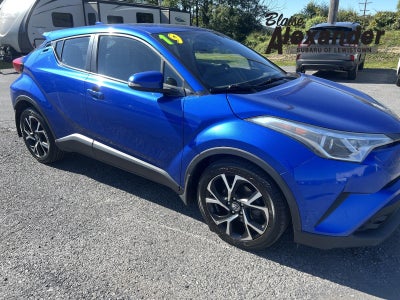 2019 Toyota C-HR XLE FWD (Natl)