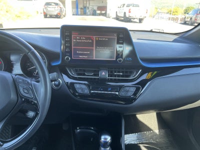 2019 Toyota C-HR XLE FWD (Natl)