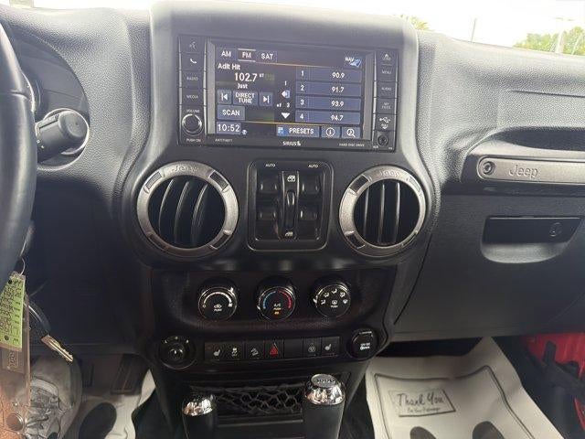 2017 Jeep Wrangler Unlimited Freedom 4x4 *Ltd Avail*