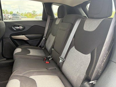 2017 Jeep Cherokee Altitude 4x4 *Ltd Avail*