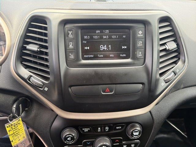2017 Jeep Cherokee Altitude 4x4 *Ltd Avail*