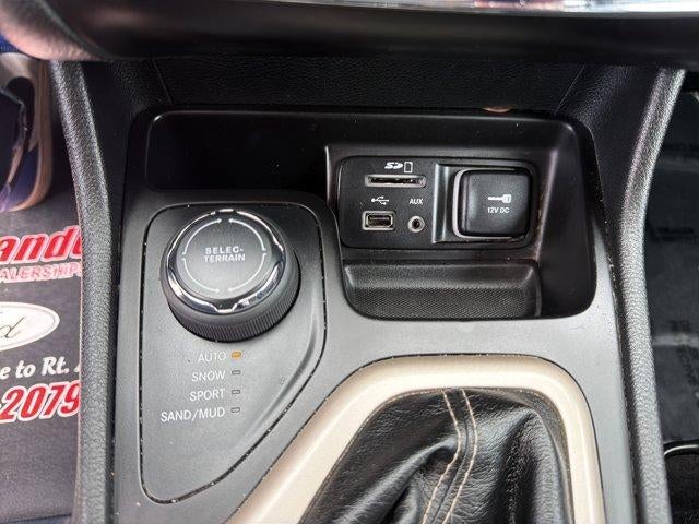 2017 Jeep Cherokee Altitude 4x4 *Ltd Avail*