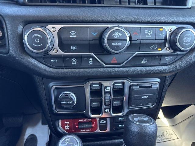 2025 Jeep Wrangler Willys 4 Door 4x4