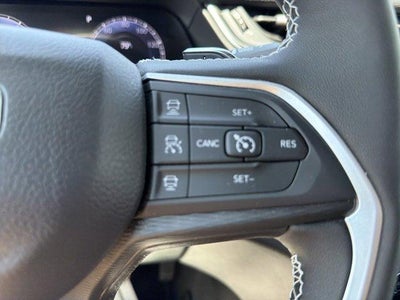 2023 Jeep Grand Cherokee L Laredo 4x4