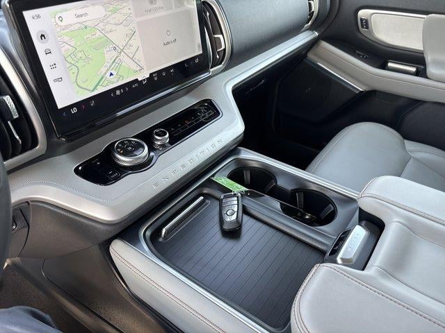 2025 Ford Expedition Max Active 4x4