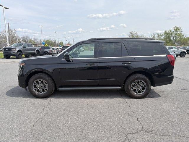 2025 Ford Expedition Active 4x4