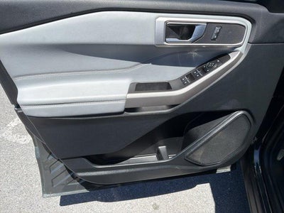 2024 Ford Explorer XLT 4WD