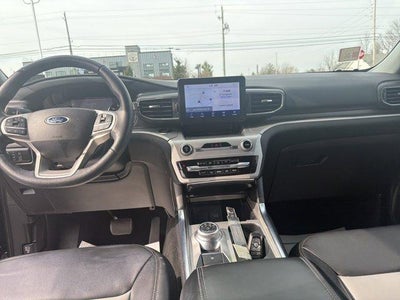 2022 Ford Explorer XLT 4WD