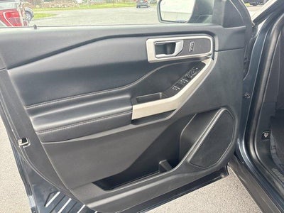 2022 Ford Explorer XLT 4WD