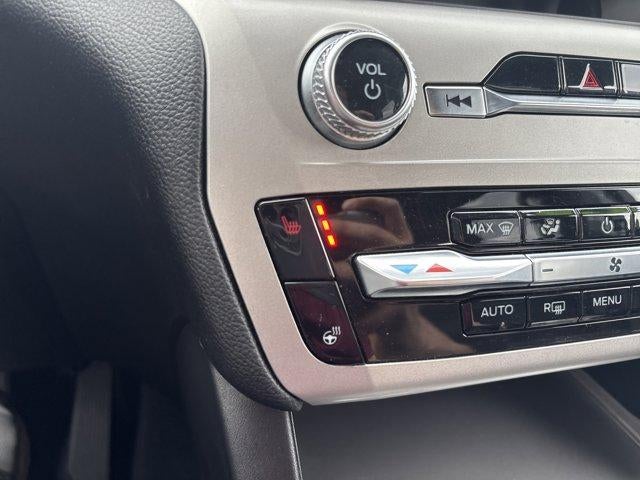 2022 Ford Explorer XLT 4WD