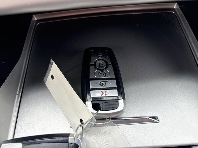 2022 Ford Explorer XLT 4WD